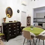 아파트 La Corte Dei Sarti 코페르티노