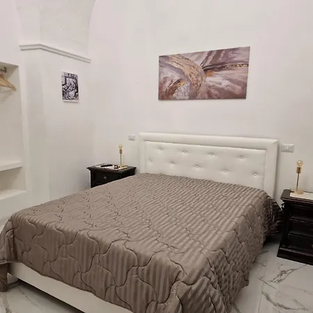 La Corte Dei Sarti