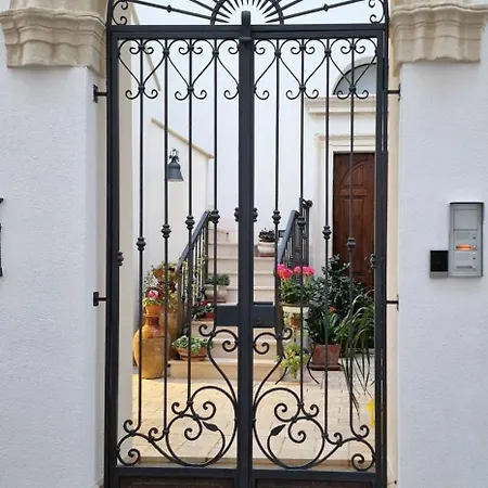 La Corte Dei Sarti
