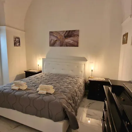 La Corte Dei Sarti *