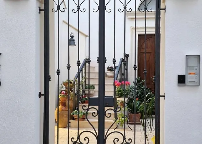 La Corte Dei Sarti